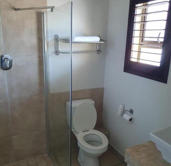 Quarto Estandar com Sacada, Onse Khaya Lodging And Conferencing