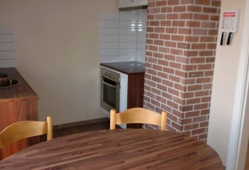 اتاق استاندارد سه تخته با سرویس بهداشتی مشترک, Guesthouse Tilraun