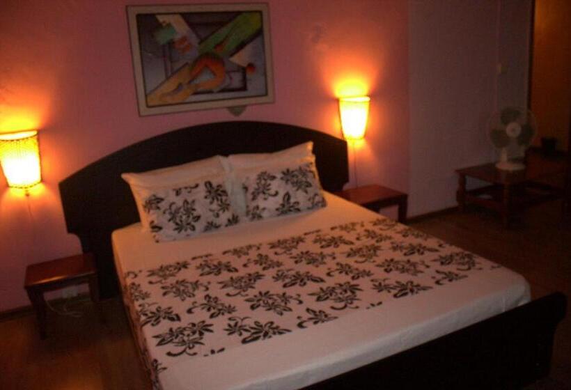 اتاق لوکس با تخت بزرگ, Villa La Romance Kreol