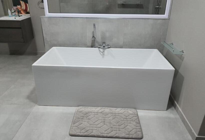 Номер Deluxe, Housemartin Guest House