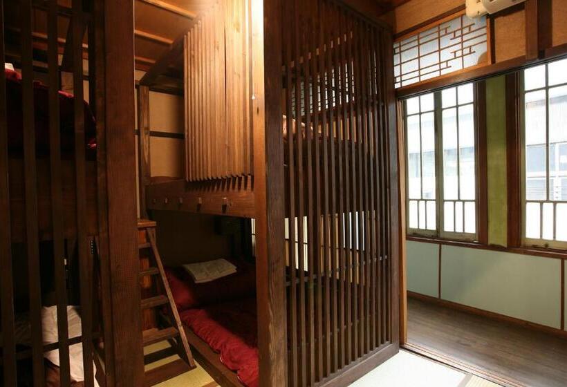 Семейный Номер, Onomichi Guest House Anago No Nedoko