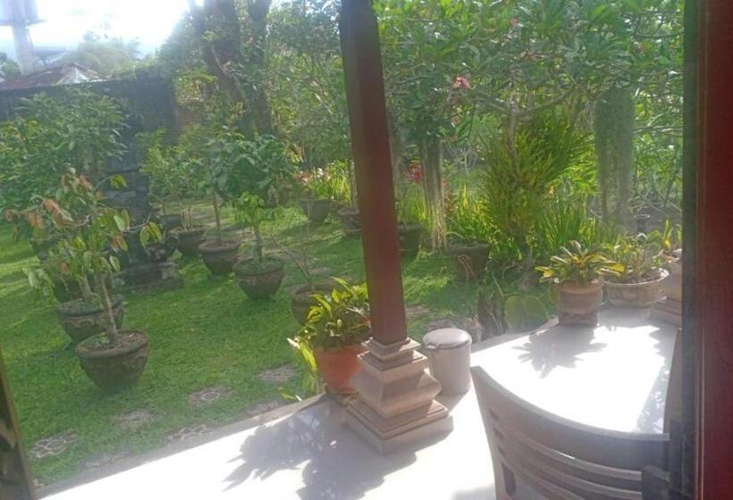 Семейный Номер Вид на Сад, Puri Agung Inn