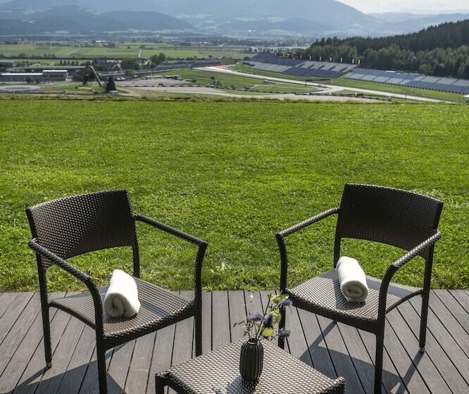 Номер Стандарт, Schönberghof Spielberg