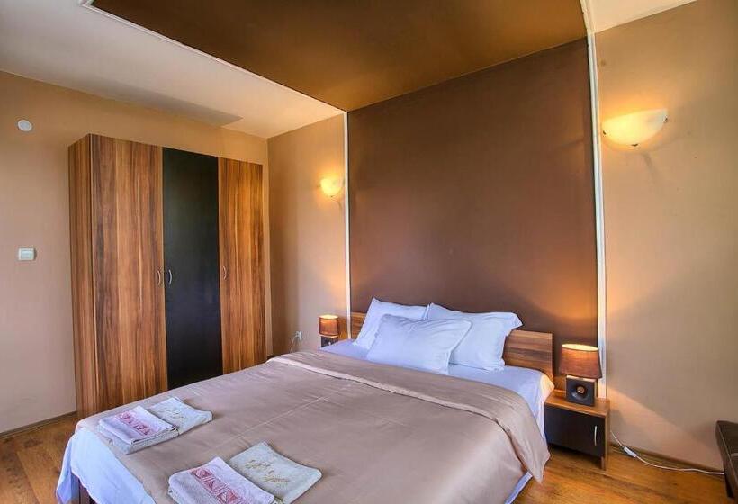 Номер Стандарт с Балконом, Guest House Slunchev Cviat
