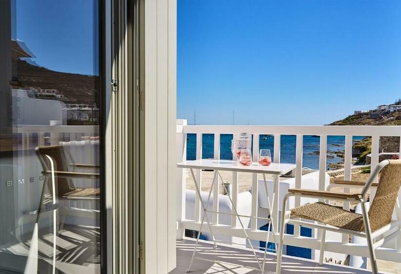 Номер Superior Вид на Море, Adorno Beach Hotel And Suites