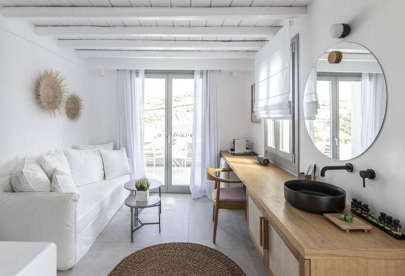 Номер Superior Вид на Море, Adorno Beach Hotel And Suites