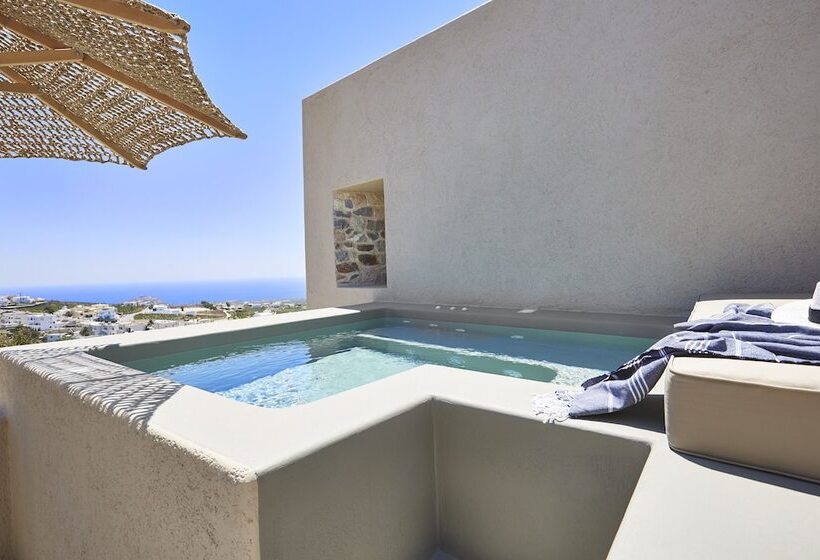 جناح جونيور مطلّ علي البحر, Aeon Suites  Adults Only