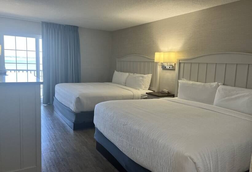 Номер Deluxe Кровать Кинг, The Baywatch Resort