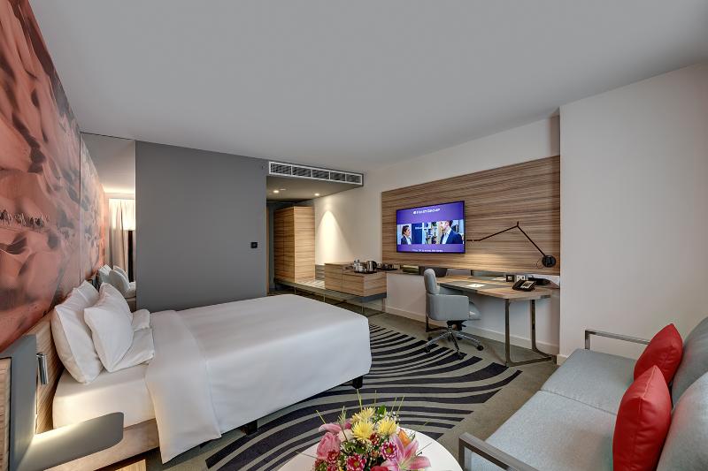 家庭间, Novotel Sharjah Expo Centre