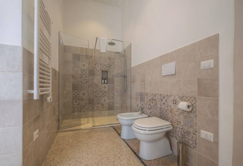 اتاق لوکس, Relais Palazzo Vaglio