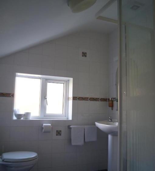 Семейный Номер, Ardrinane House