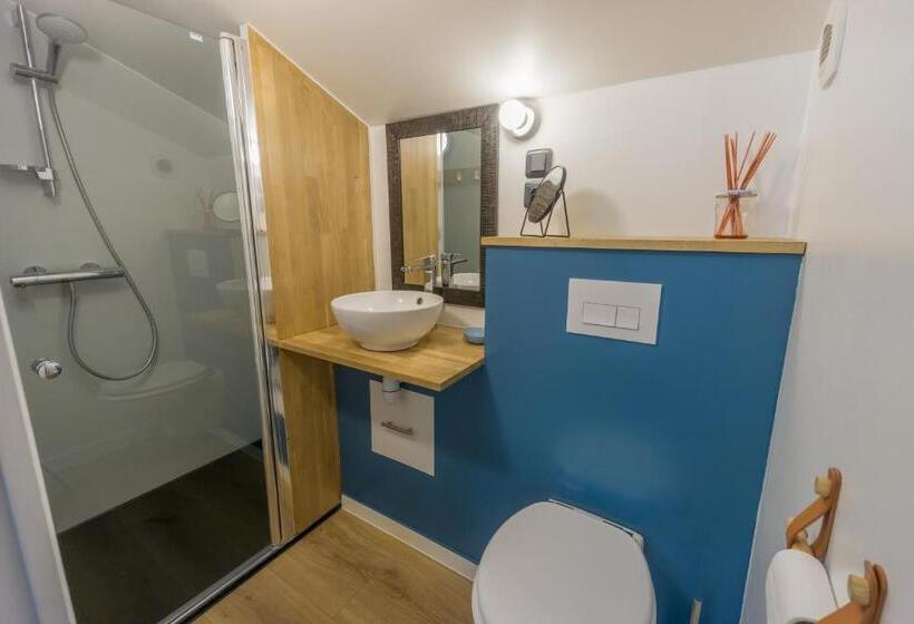 Номер Стандарт Трехместный, Wood N Sea Surf Lodge   Auberge De Jeunesse