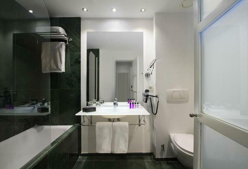 Quarto Deluxe, Innside by Meliá Palma Center