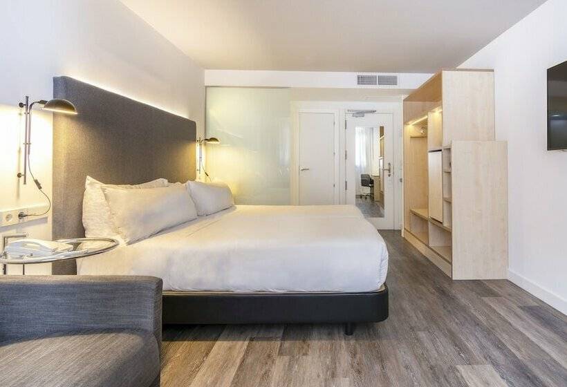 Quarto Estandar, Innside by Meliá Palma Center