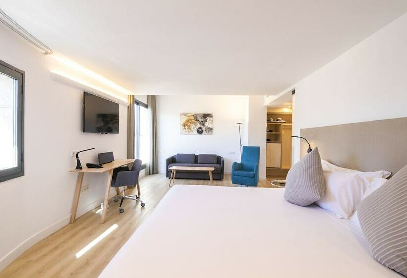 Quarto Estandar, Innside by Meliá Palma Center