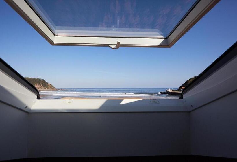 家庭间, Ribadesella Playa