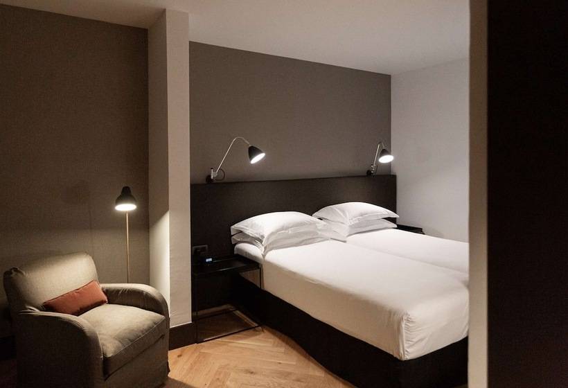 Chambre Standard, Alexandra Barcelona Hotel, Curio Collection By Hilton