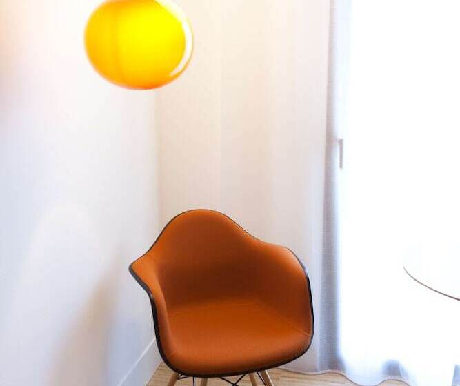 Chambre Standard Individuelle, Alexandra Barcelona Hotel, Curio Collection By Hilton