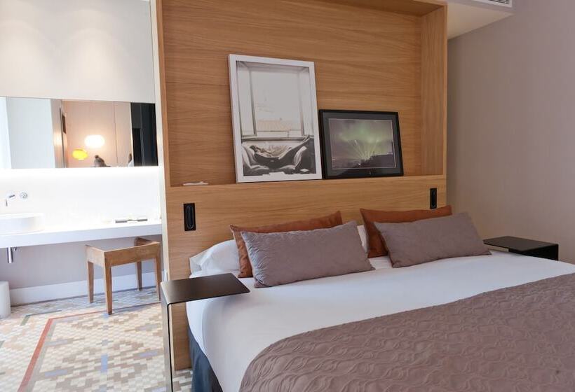 Junior Suite, Alexandra Barcelona Hotel, Curio Collection By Hilton