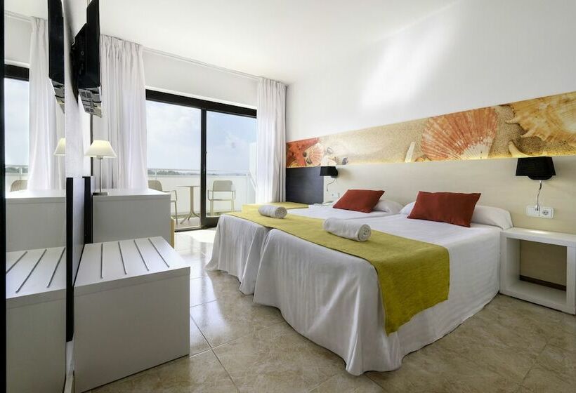اتاق پرمیوم, Azuline Hotel Bergantin