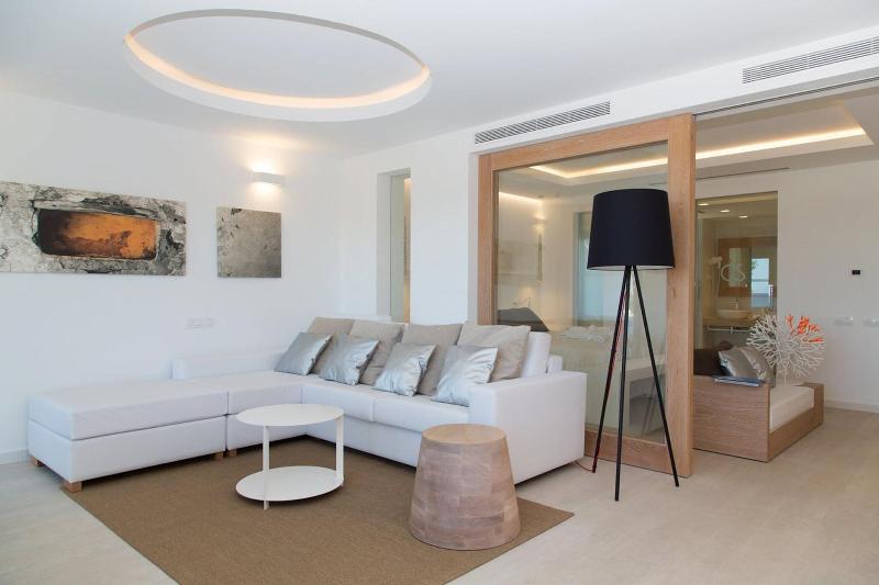 סוויטה נוף לים, Cala Saona & Spa