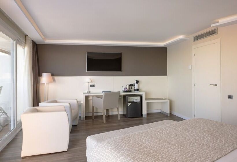 Junior Suite Vista Mar Lateral, Calipolis