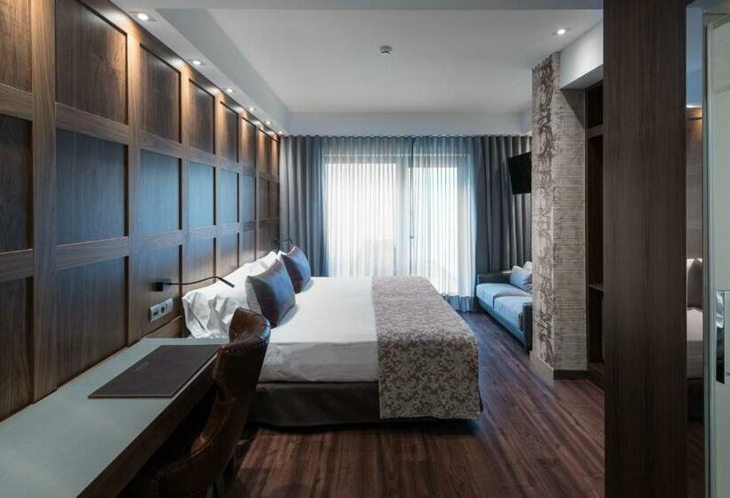 Номер Executive, Catalonia Plaza Catalunya