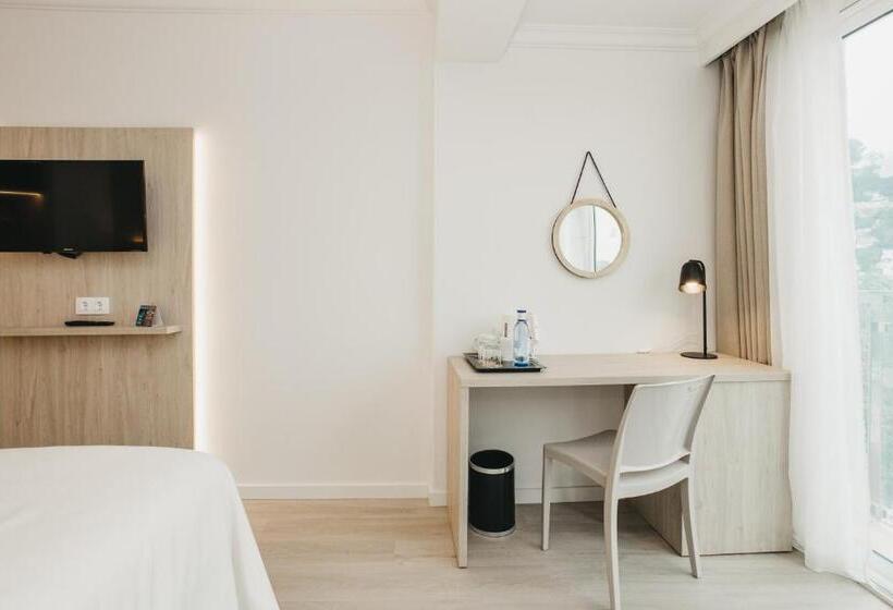 家庭间, Minura Cala Galdana & Apartamentos D Aljandar
