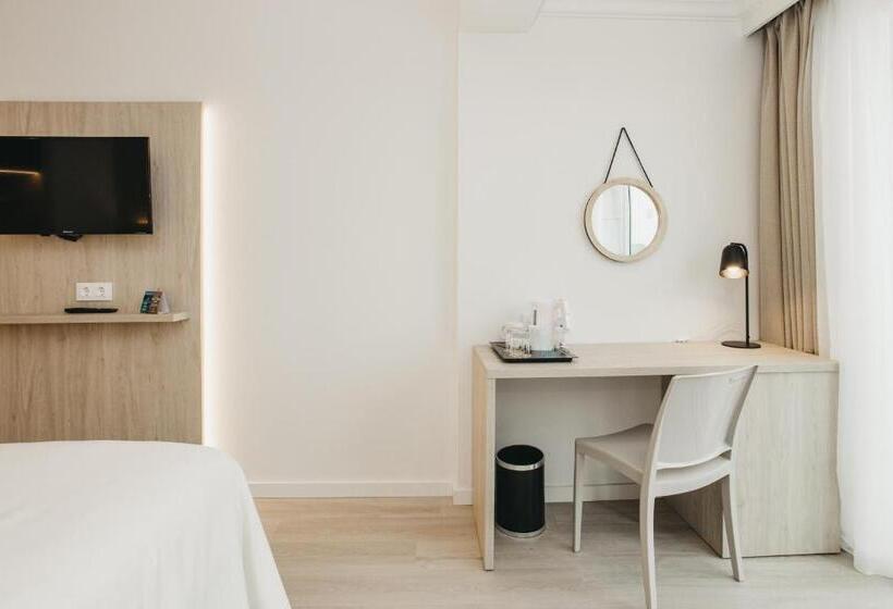 家庭间, Minura Cala Galdana & Apartamentos D Aljandar