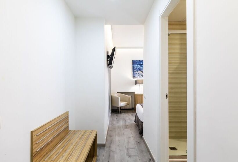 غرفة قياسية فردية, Sweet Hotel Renasa