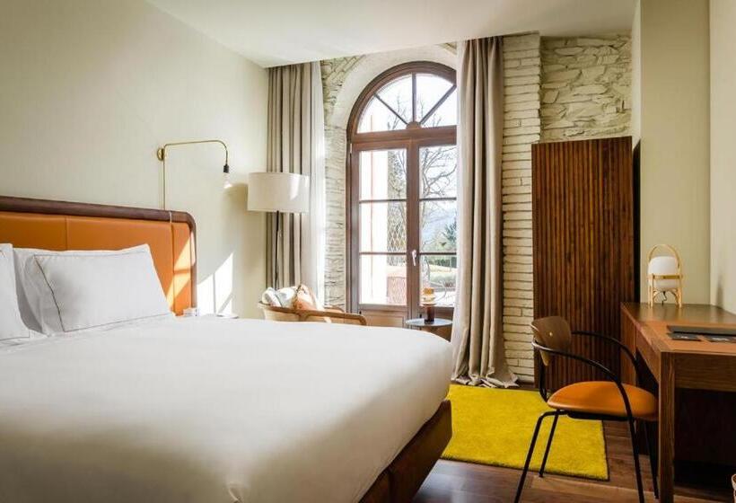 Номер Deluxe, Torre Del Remei