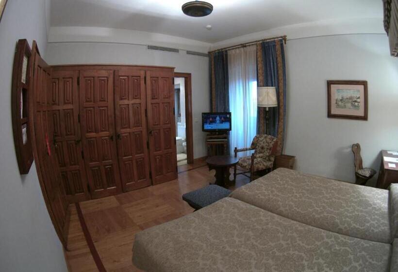스탠다드 룸, Parador De Santiago   Hostal Reis Catolicos