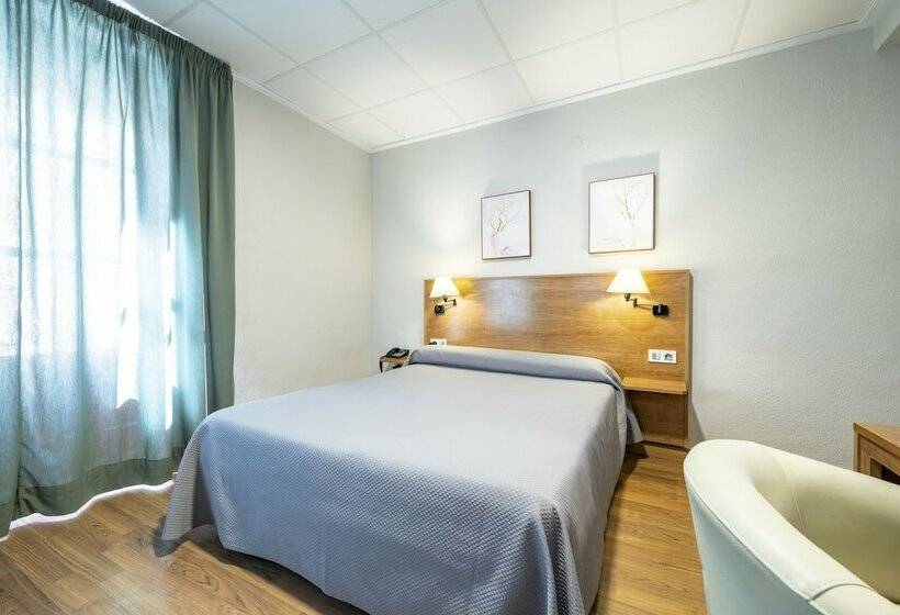Классический Номер, Balneario De Archena   Hotel León