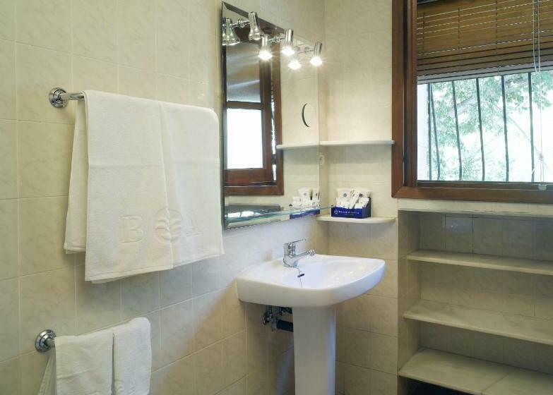 Семейный Номер, Balneario De Archena   Hotel León