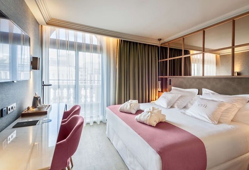 اتاق پریمیوم با بالکن, Barcelo Emperatriz