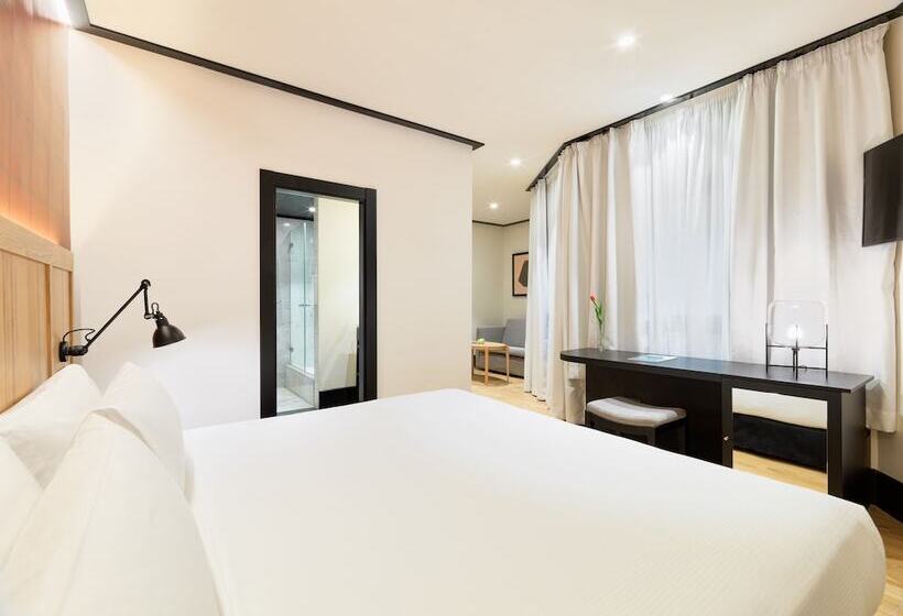 اتاق لوکس چهار تخته, H10 Puerta de Alcalá
