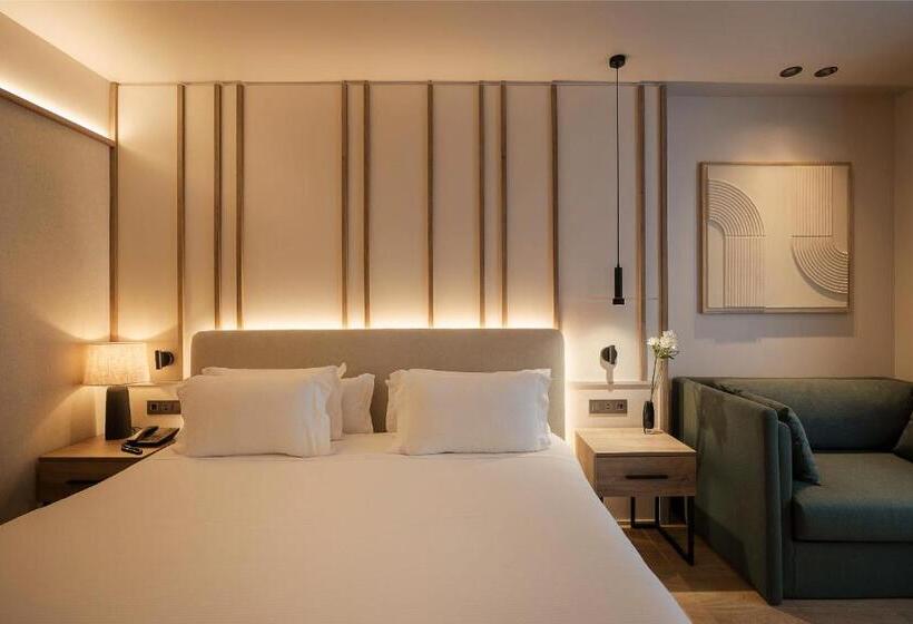Семейный Номер, H10 Puerta de Alcalá