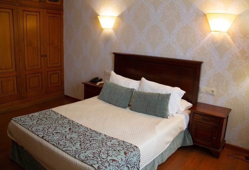 Quarto Estandar, Pazo O Rial
