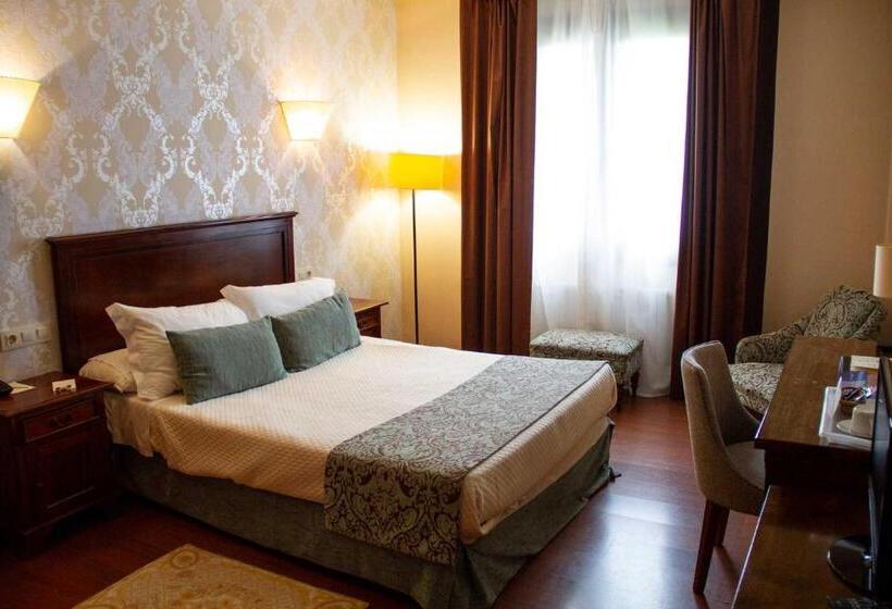 Quarto Estandar, Pazo O Rial