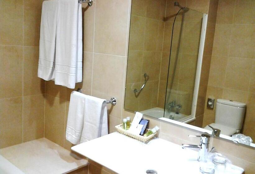 Quarto Quádruplo Estandar, Pazo O Rial