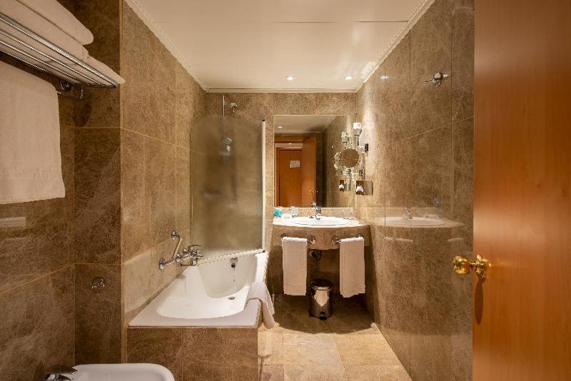 اتاق استاندارد, Praga
