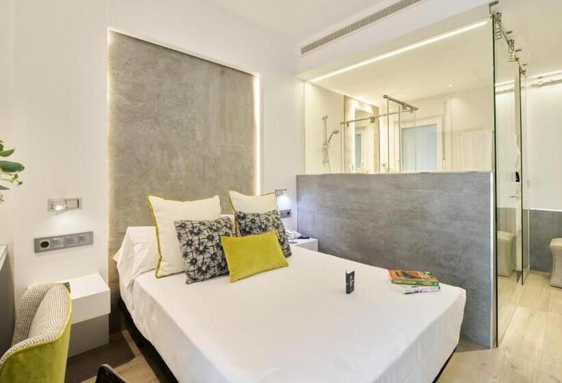 اتاق اینتریور یک تخته, Regina