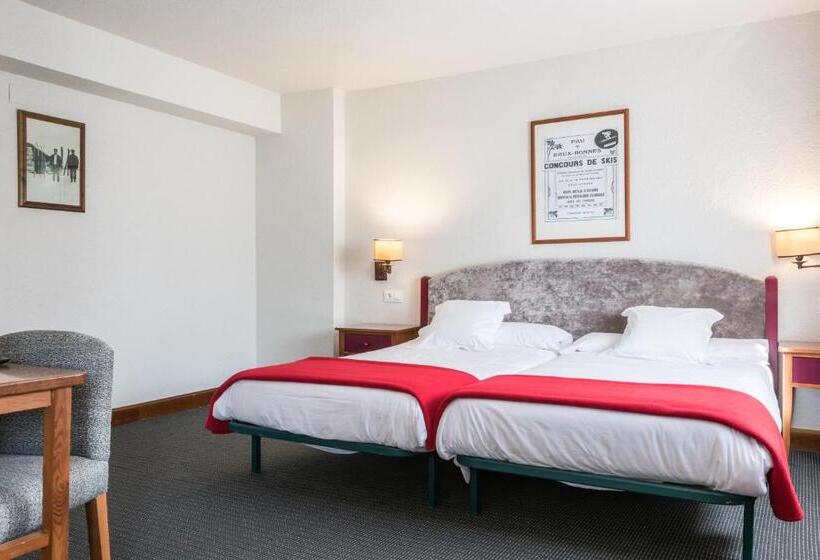 Quarto Quádruplo Estandar, Snö Hotel Formigal