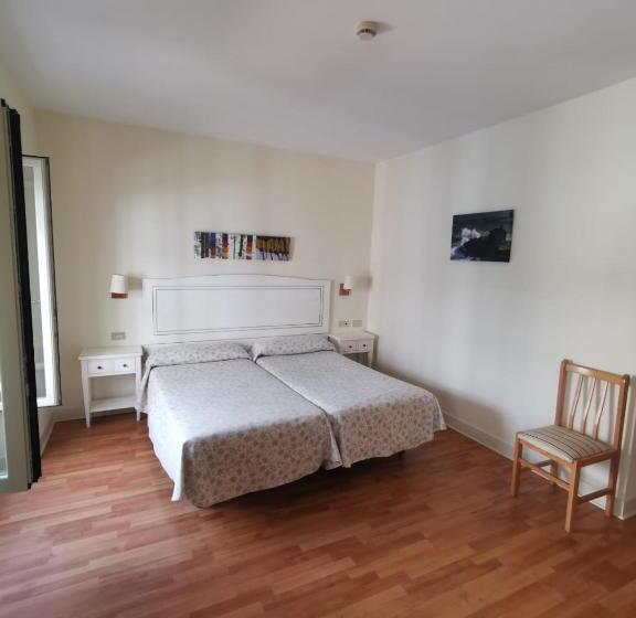 Номер Стандарт Трехместный, Eco Hotel Mundaka