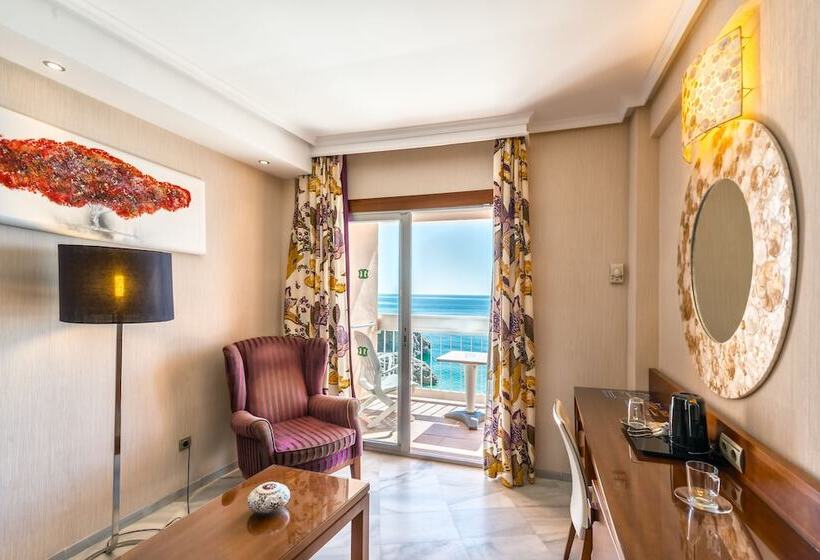 Семейный Полулюкс, Balcon De Europa