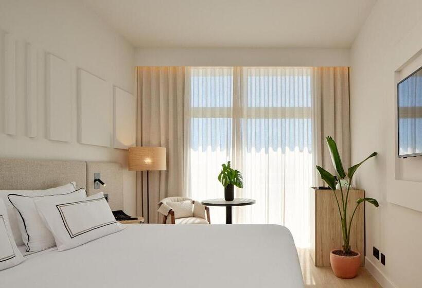 プールビューのプレミアムルーム, Meliá Lloret de Mar
