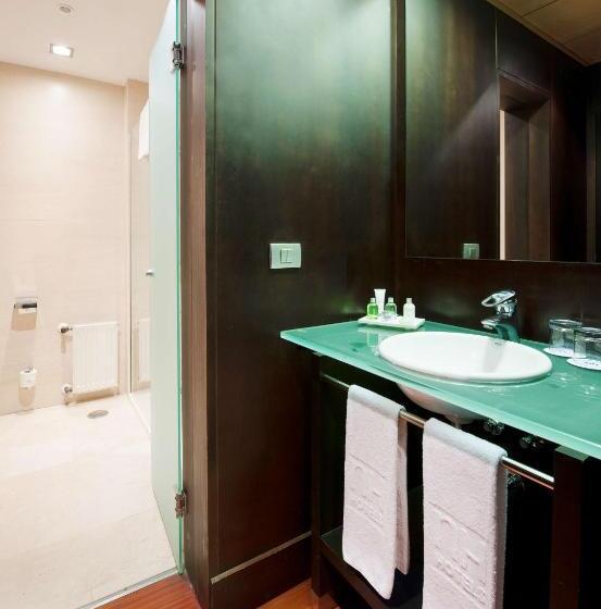 Standart Oda, NH Sevilla Plaza De Armas