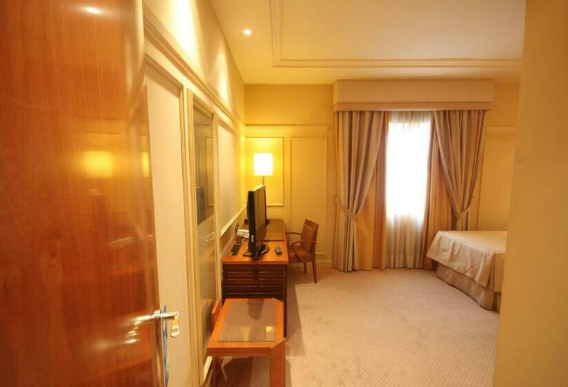 اتاق استاندارد, Olid