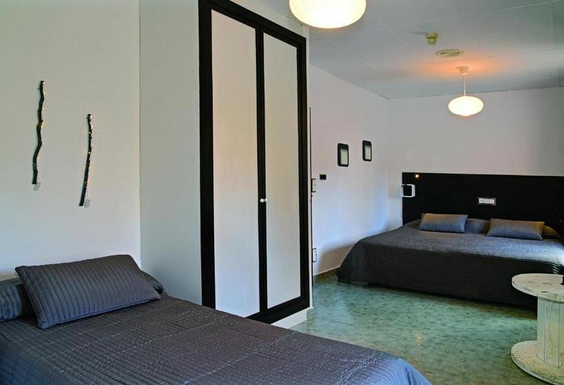 Quarto Quádruplo Estandar, Rio Piedra