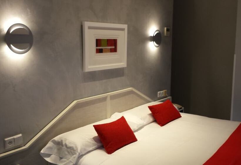 غرفة كومفورت, Hostal Paris